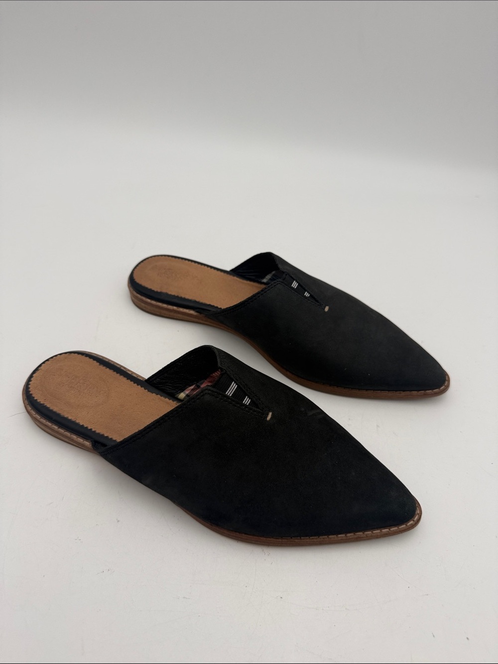 Sperry Black Pointed Slip-On Women's Mules 8 casual vacation office slip on